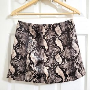 Urban Outfitters Women's Snake Print Mini Skirt, Size M